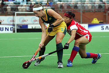 Hockeyroo Karen Smith scored twice as Australia defeated Canada in the second Test in Perth